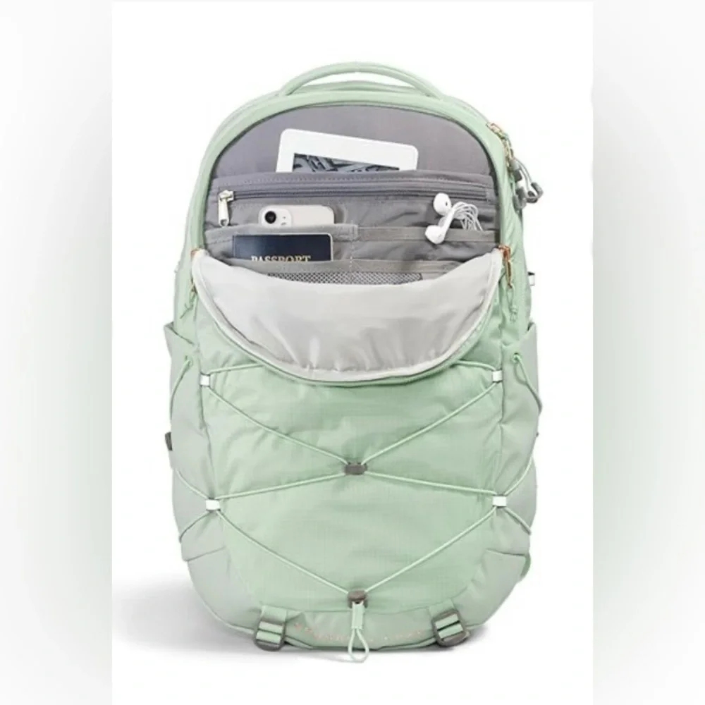 The North Face Borealis Luxe Backpack, Misty Sage/Burnt Coral,27L